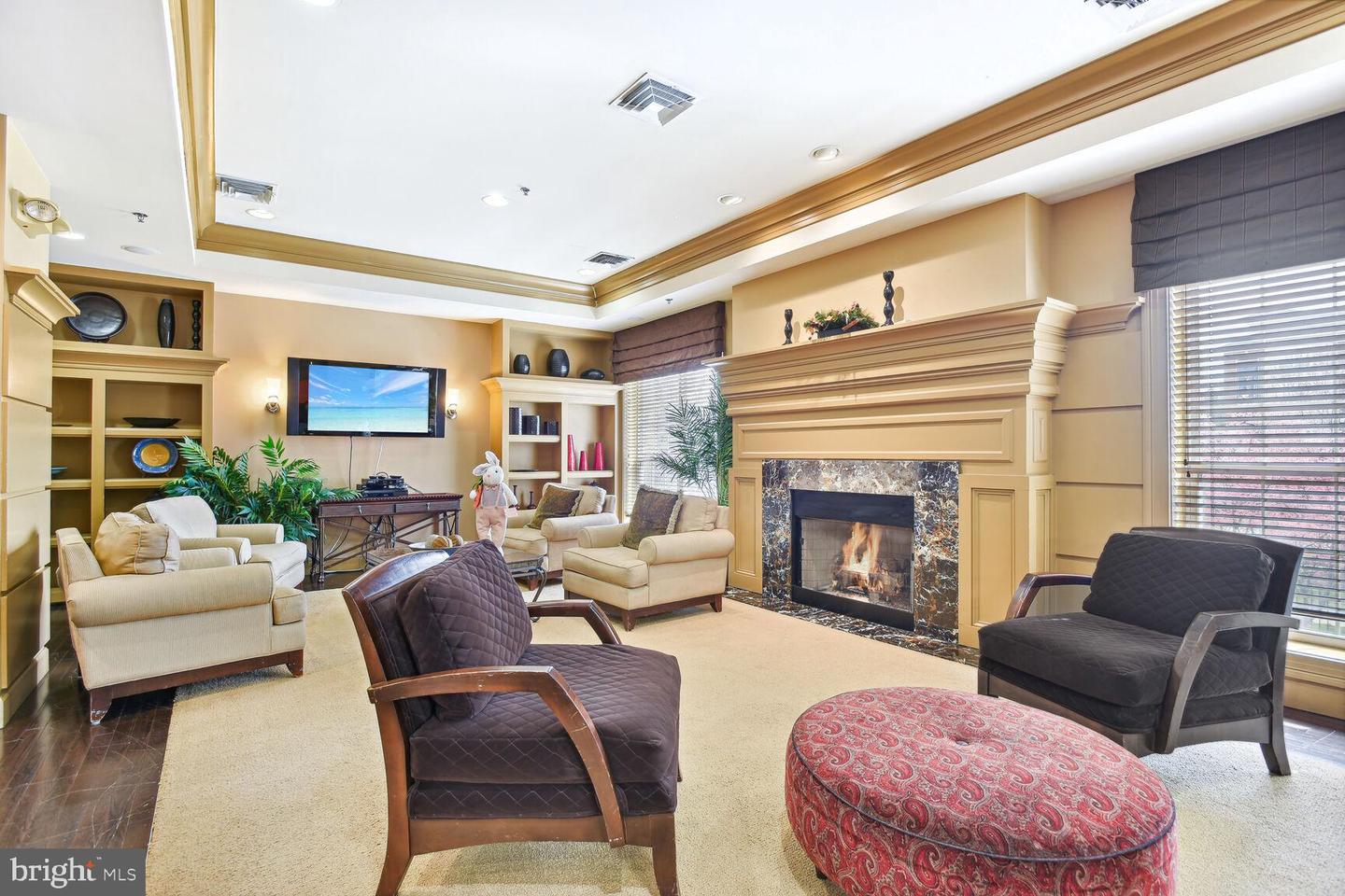4850 Eisenhower Ave #324