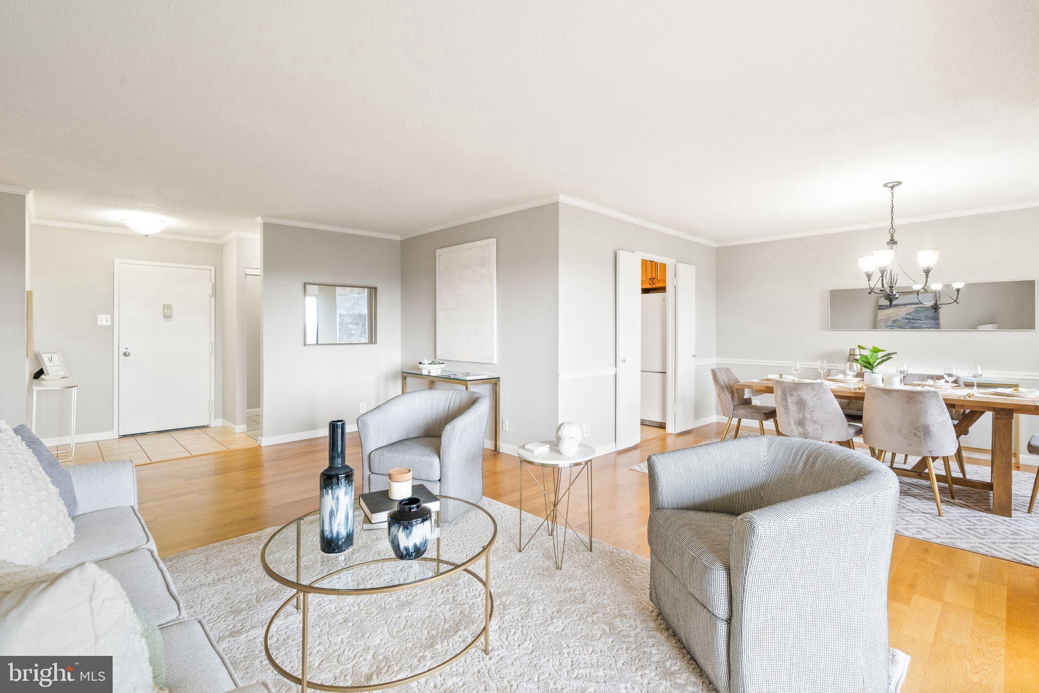 205 Yoakum Pkwy #1508