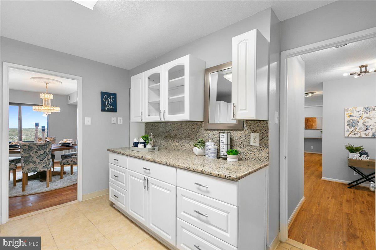 203 Yoakum Pkwy #1524