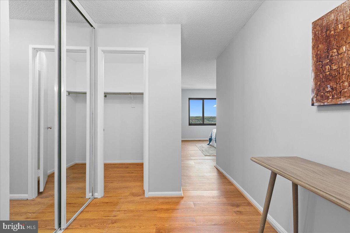 203 Yoakum Pkwy #1524