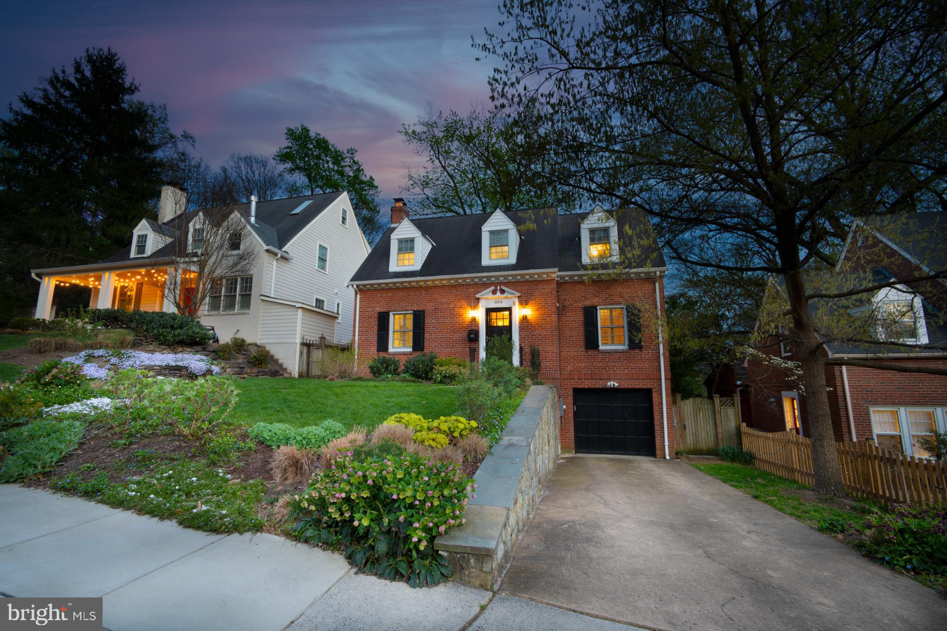 304 Alexandria Ave W