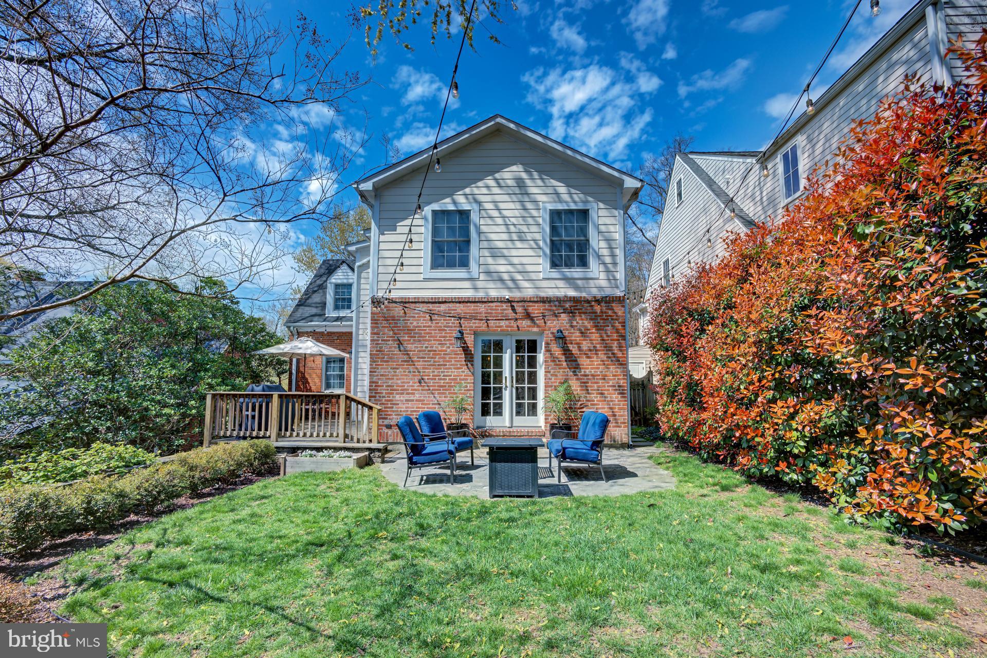 304 Alexandria Ave W