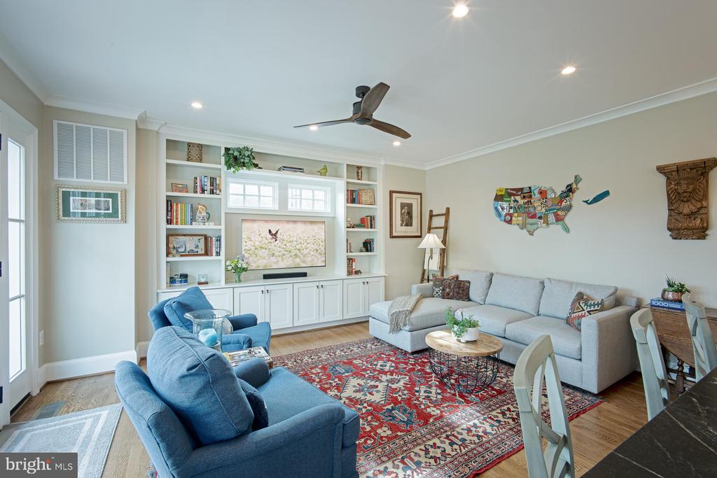 106 Cedar St
