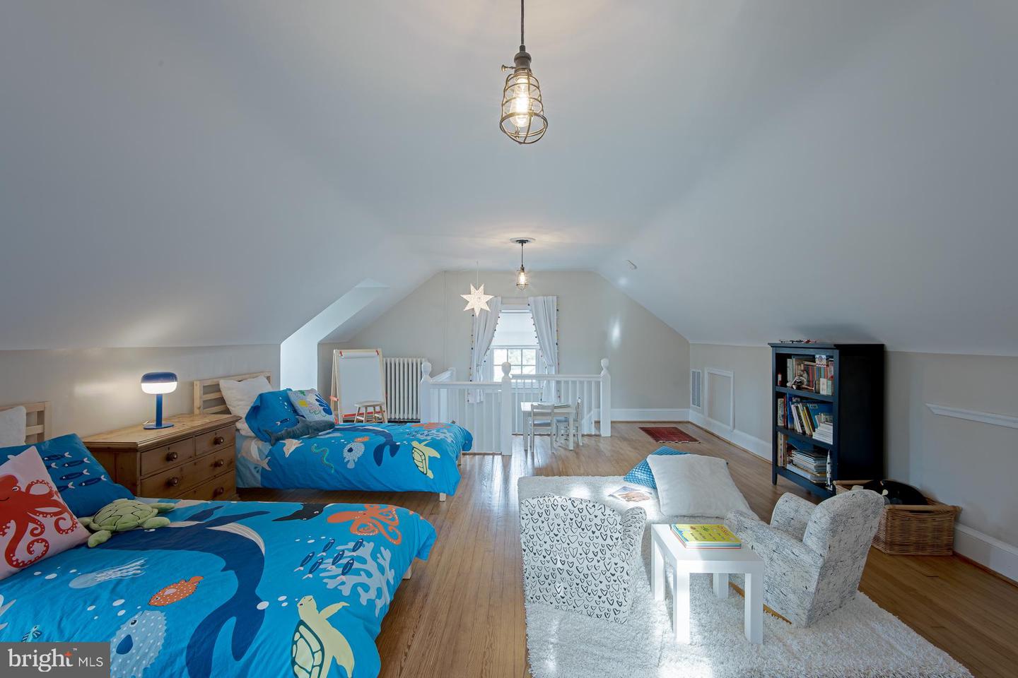 106 Cedar St