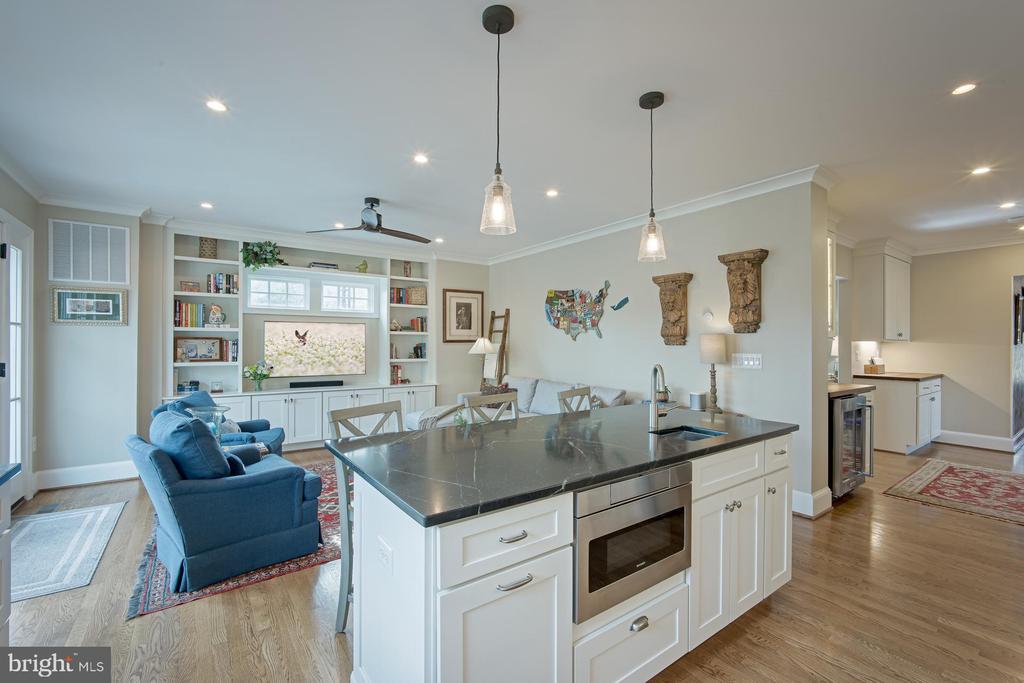 106 Cedar St