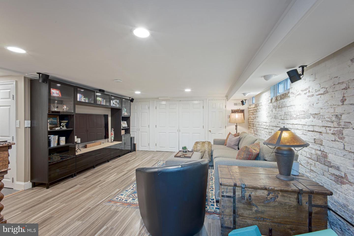 106 Cedar St