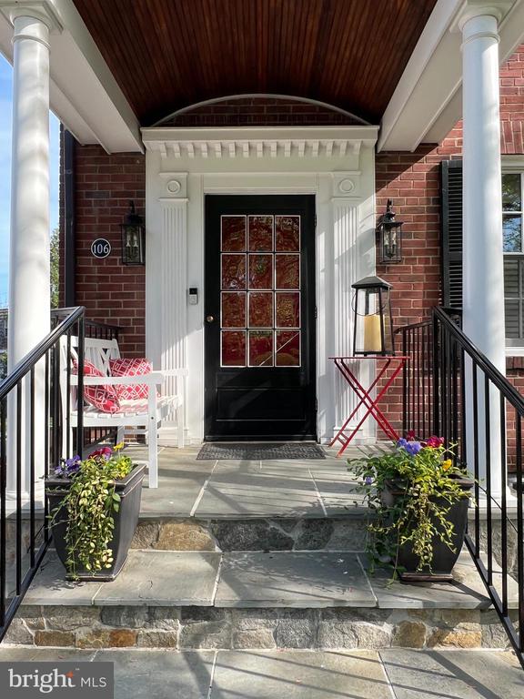 106 Cedar St