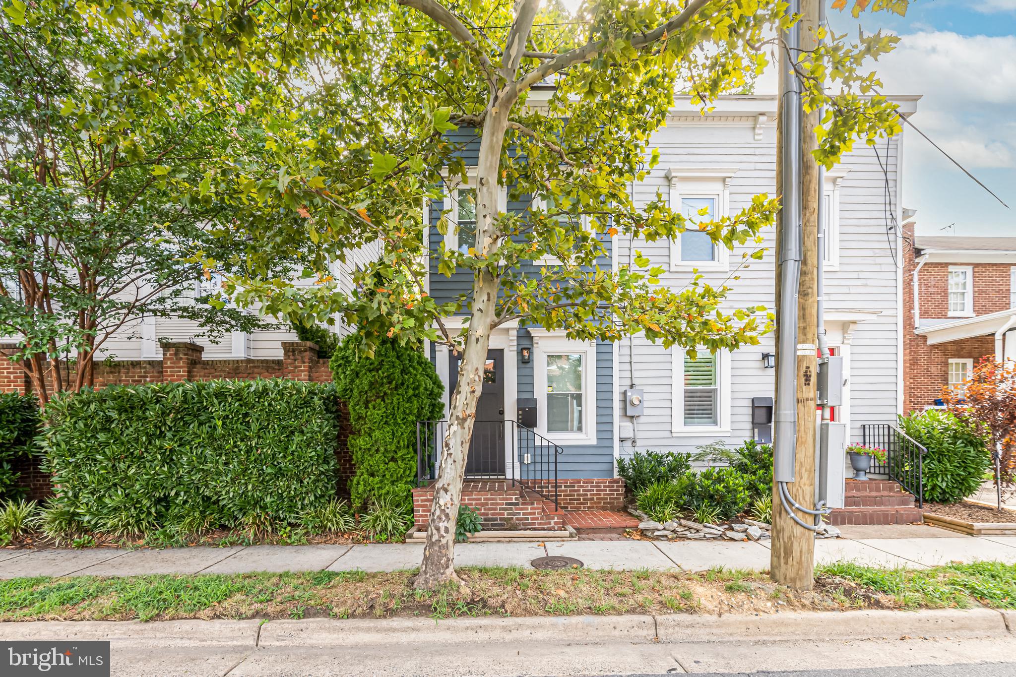 231 N HENRY STREET