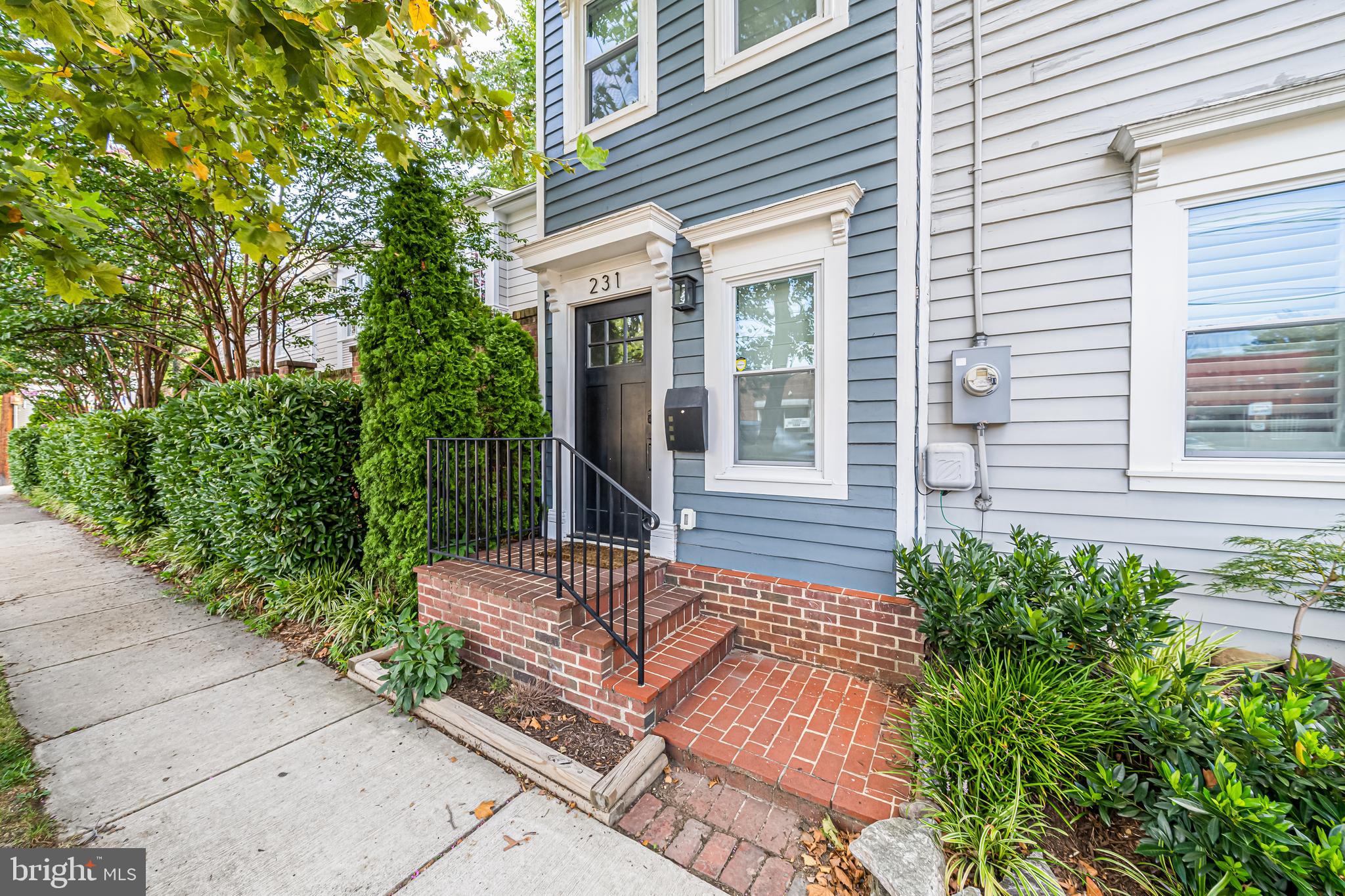 231 N HENRY STREET