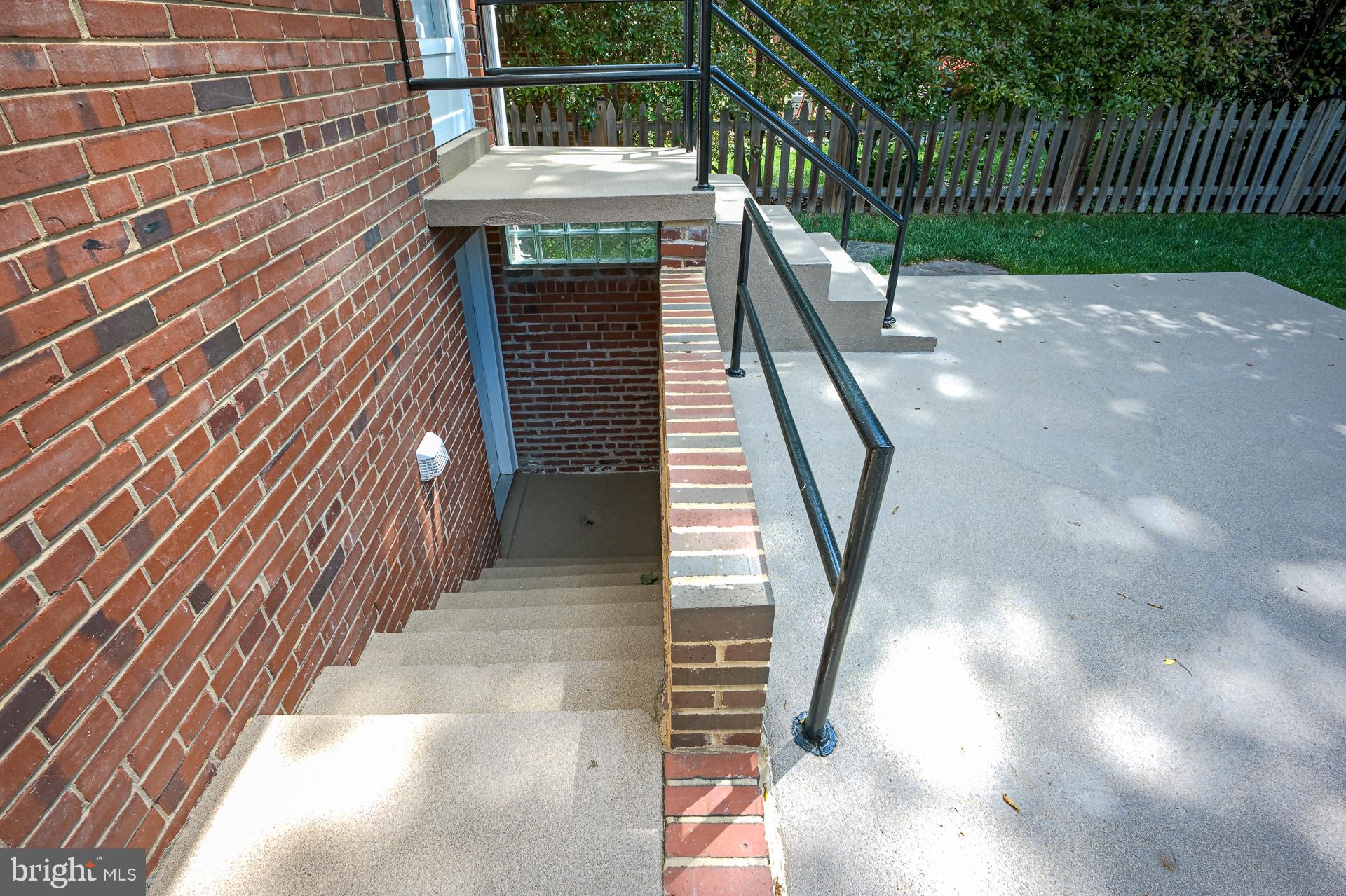 15 E Mason Ave #2-Jan