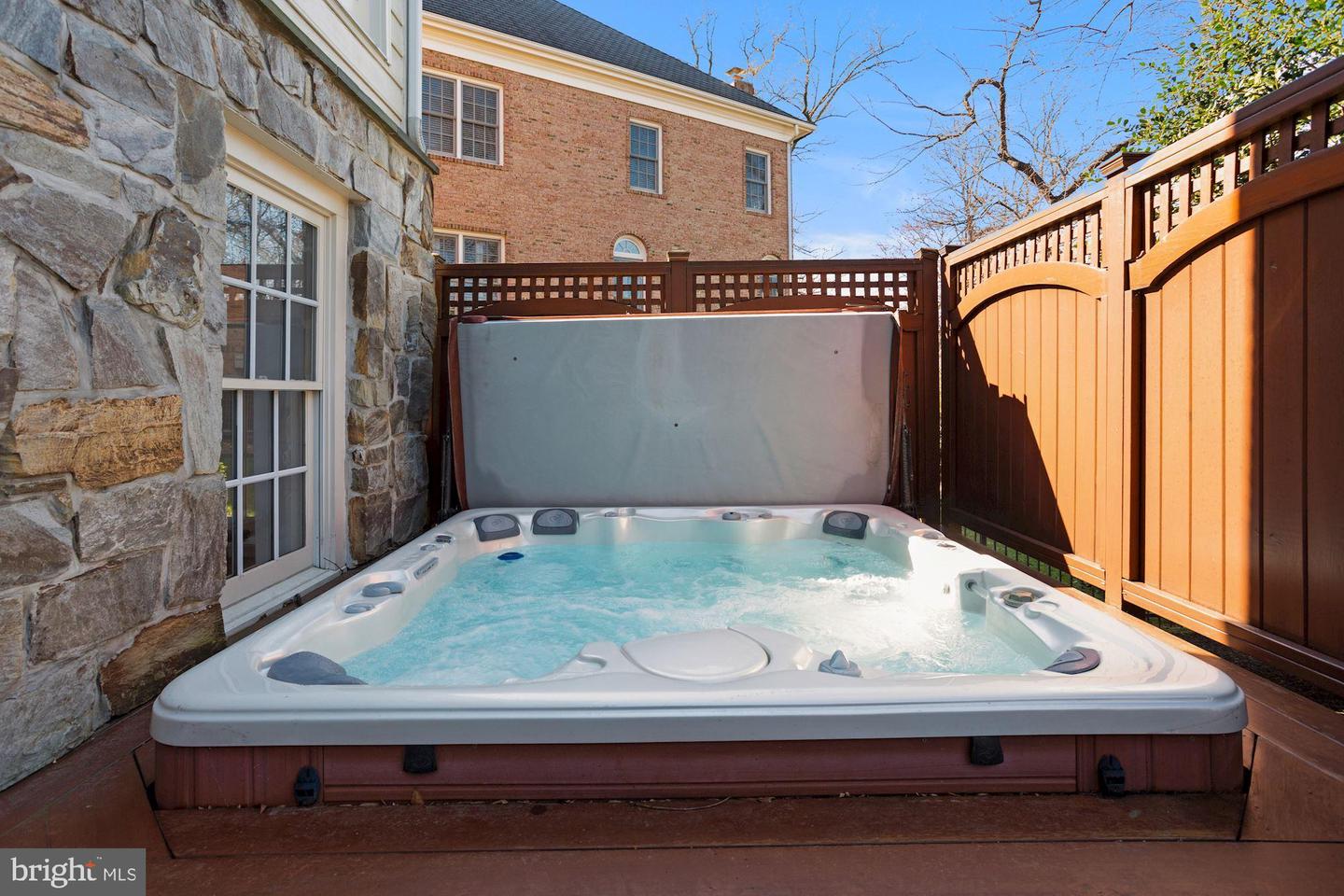 3529 Malvern Ct
