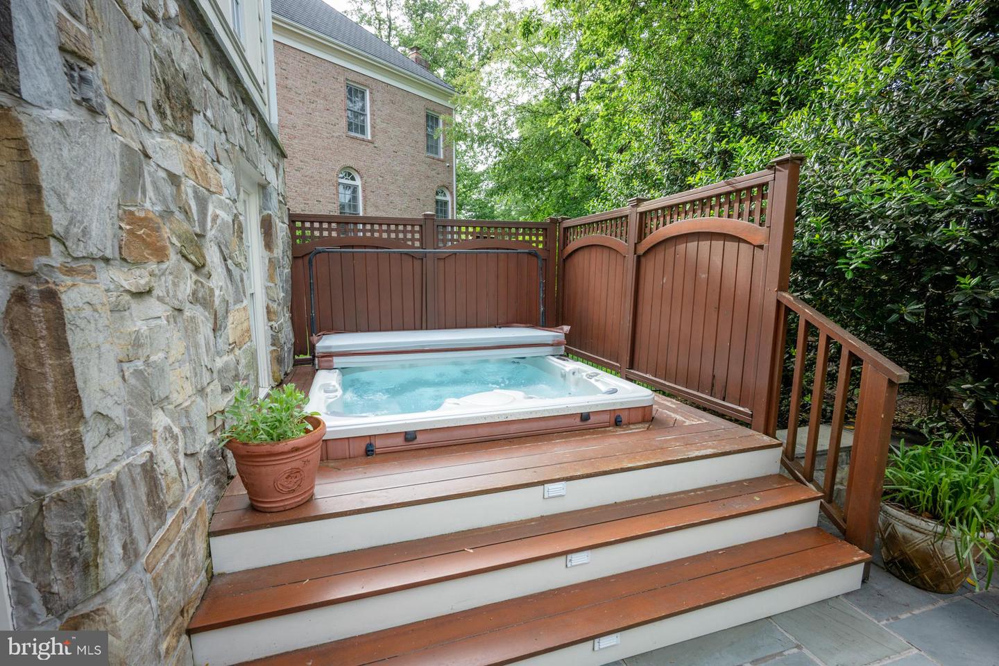 3529 Malvern Ct