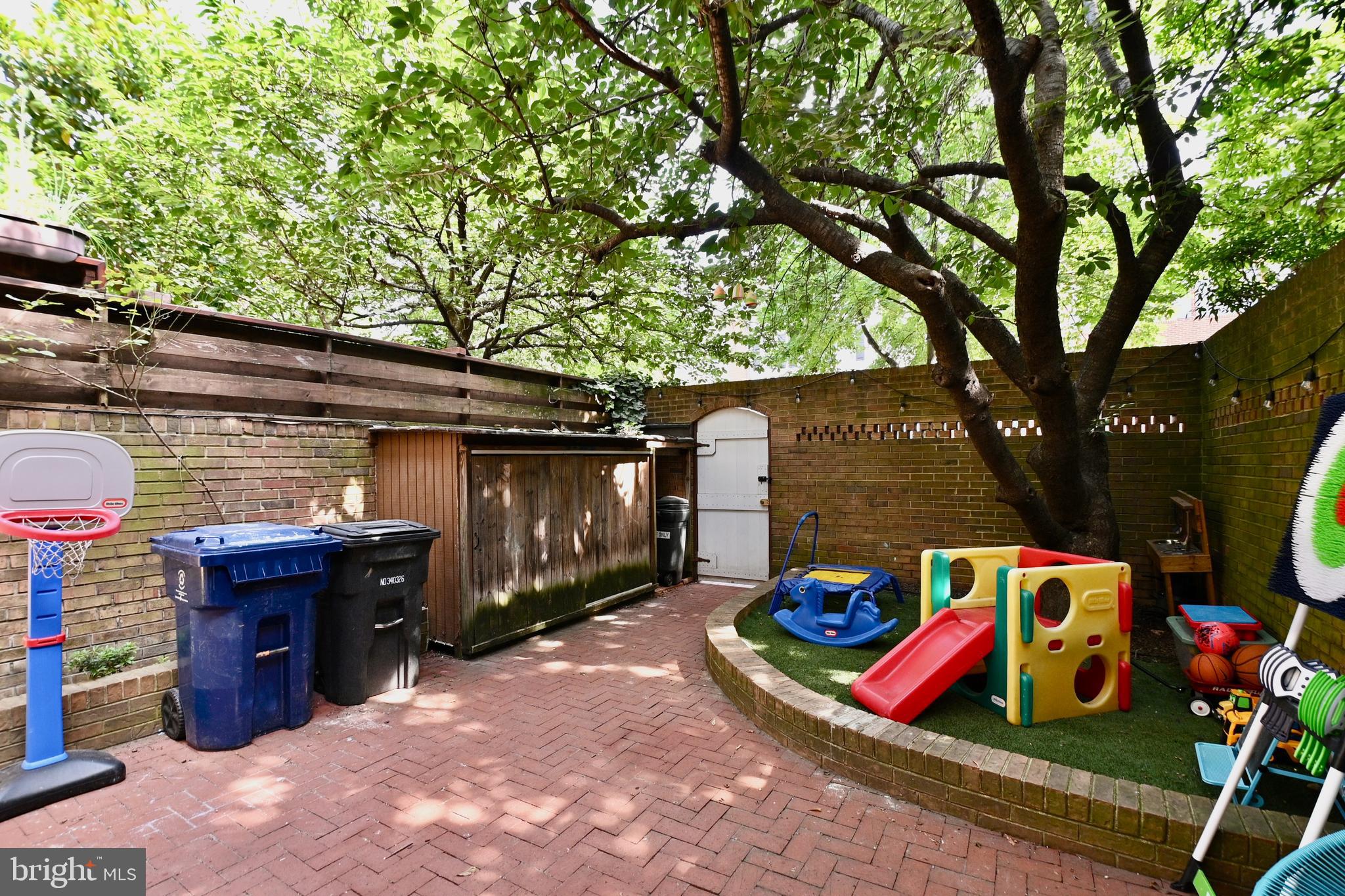412 Princess St