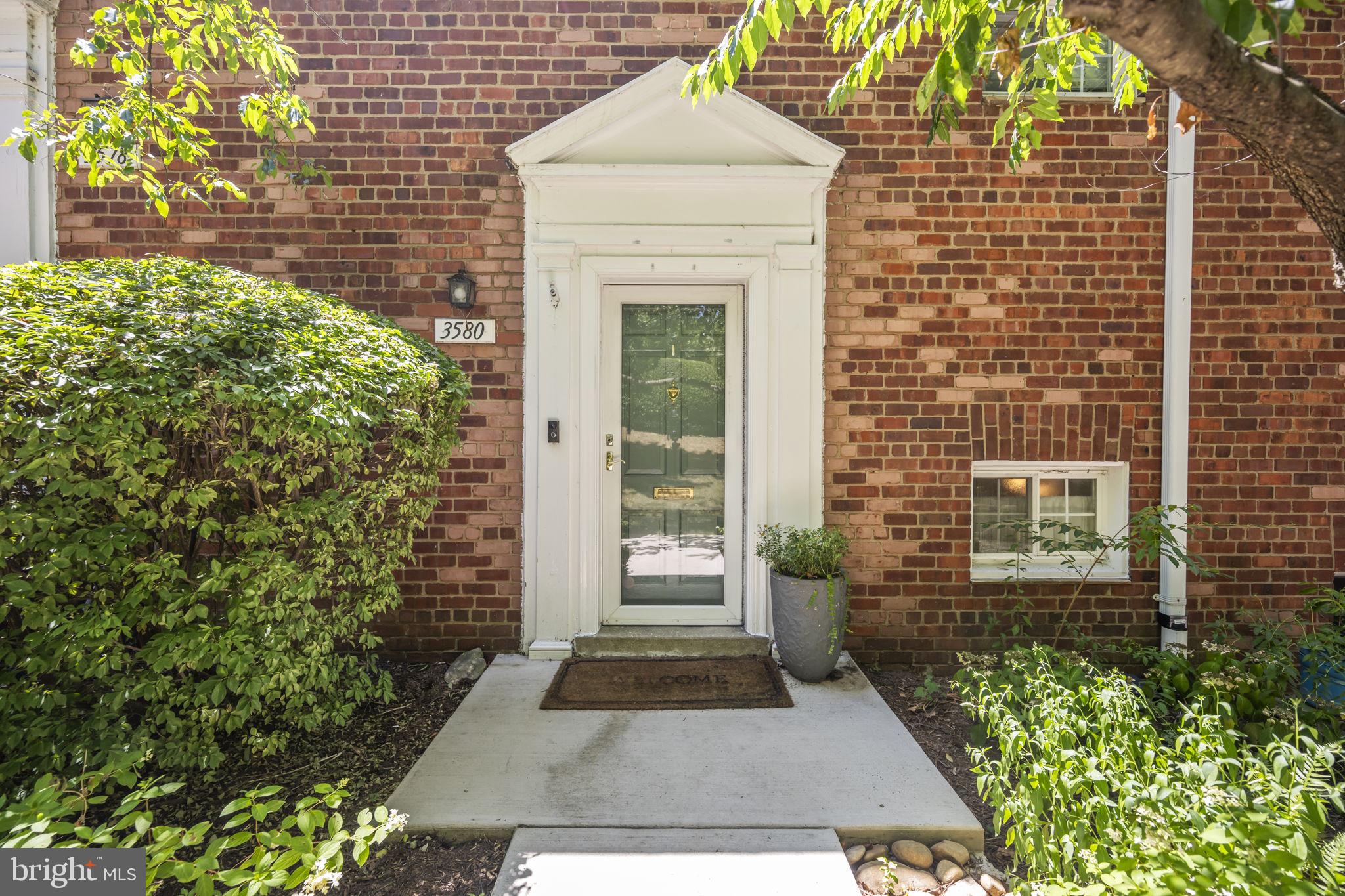 3580 Martha Custis Dr