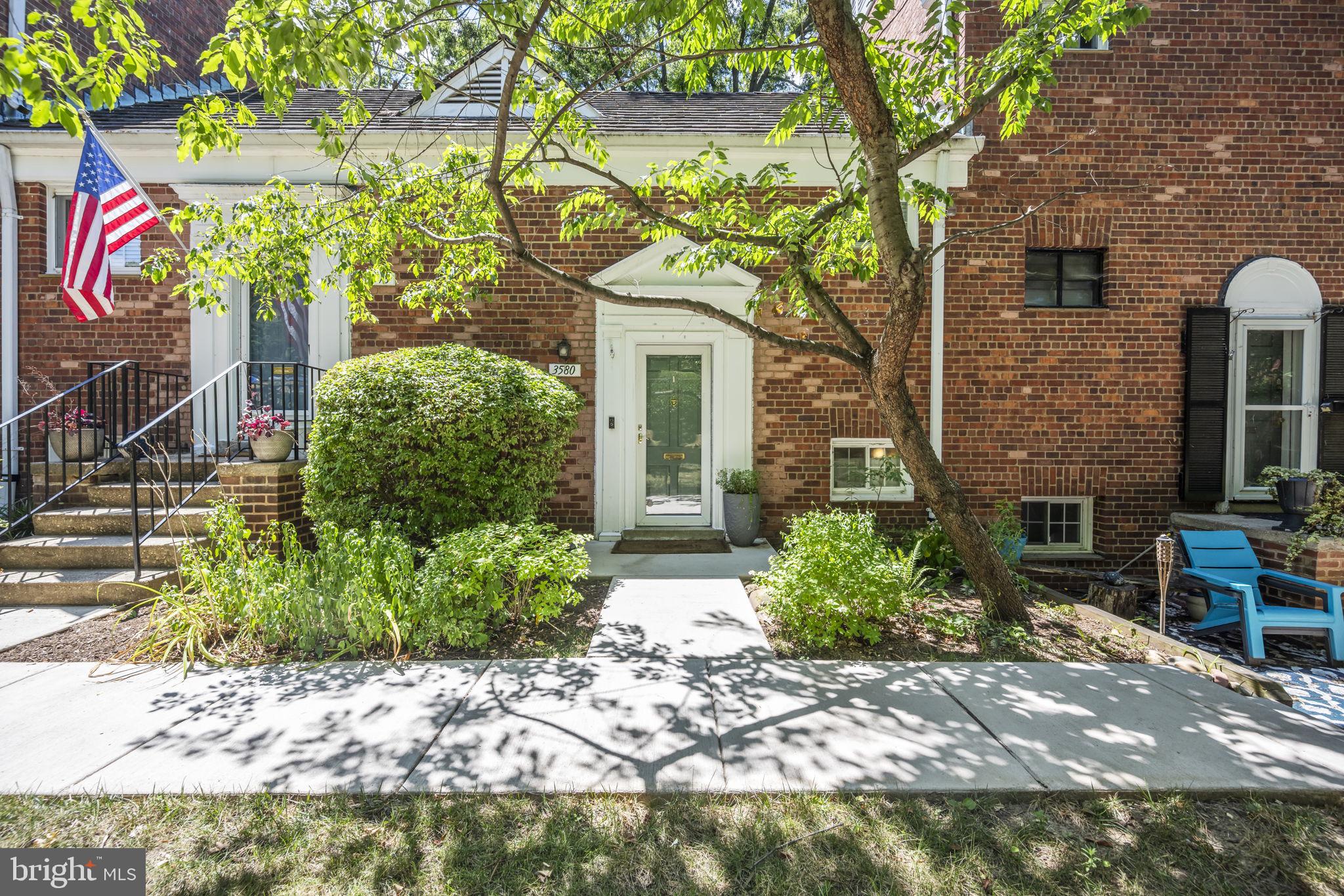 3580 Martha Custis Dr