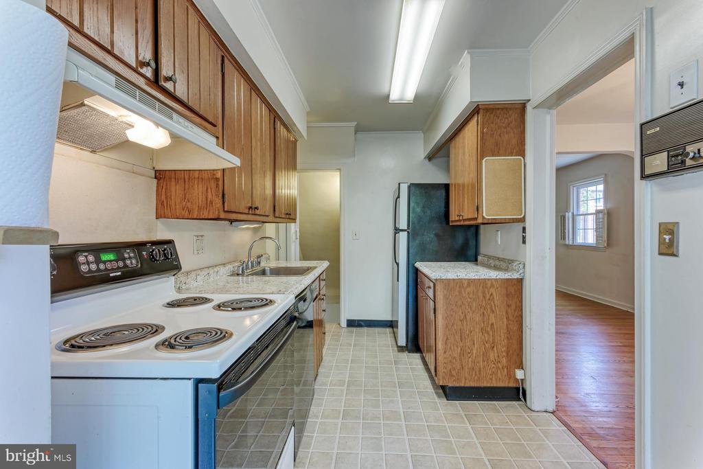 203 Adams Ave
