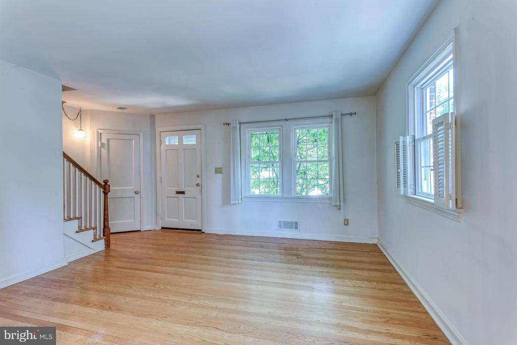 203 Adams Ave