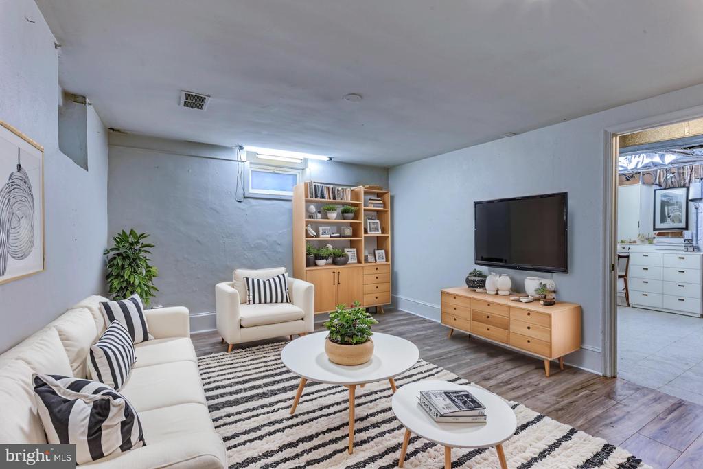 203 Adams Ave