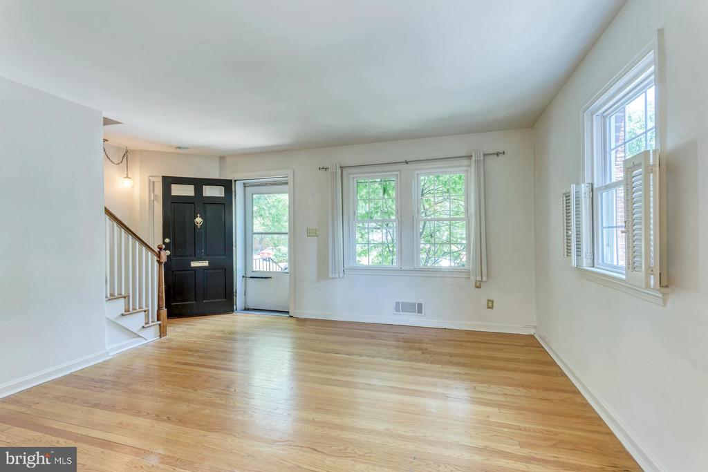 203 Adams Ave