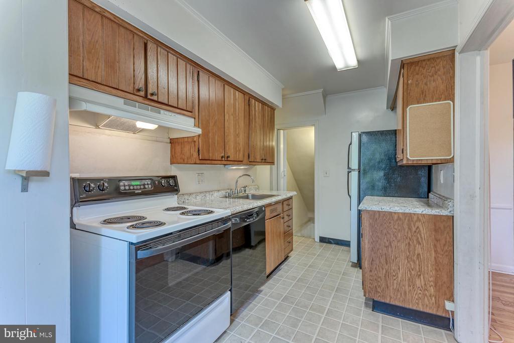 203 Adams Ave