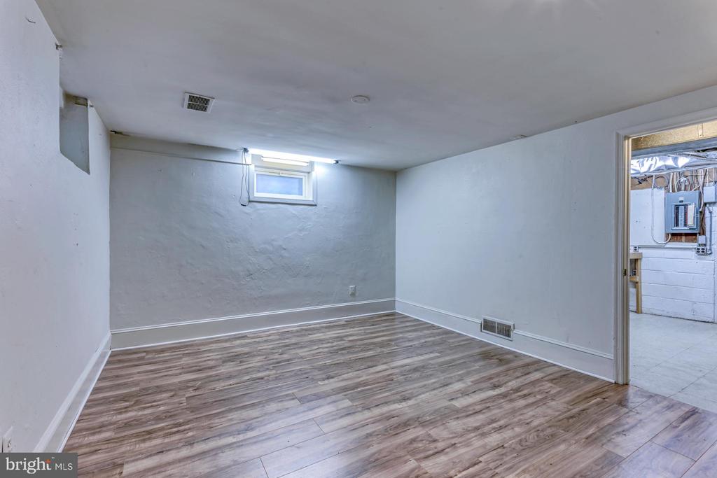 203 Adams Ave