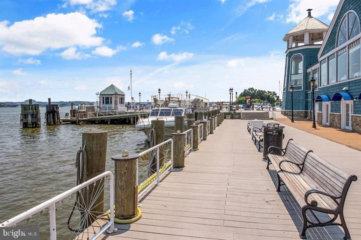 1200 Braddock Pl #308