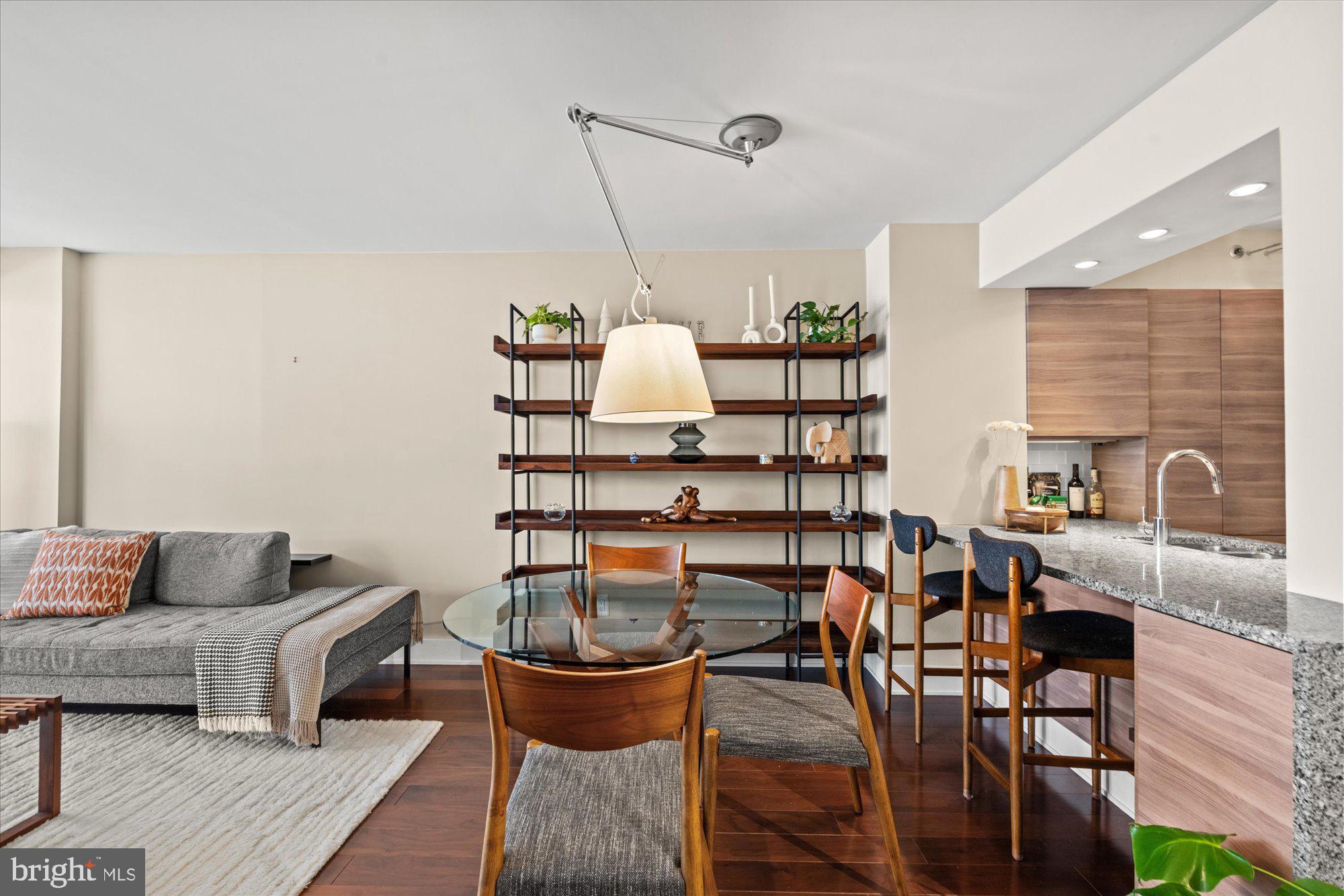 1200 Braddock Pl #308