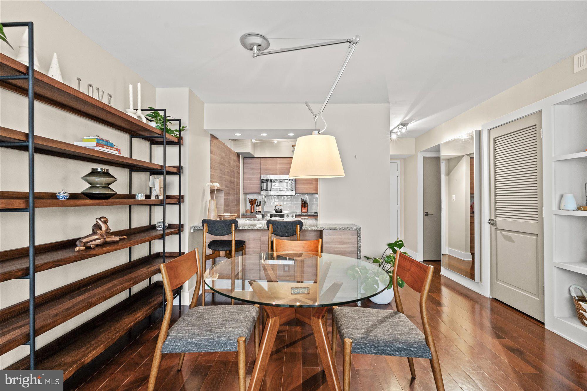 1200 Braddock Pl #308