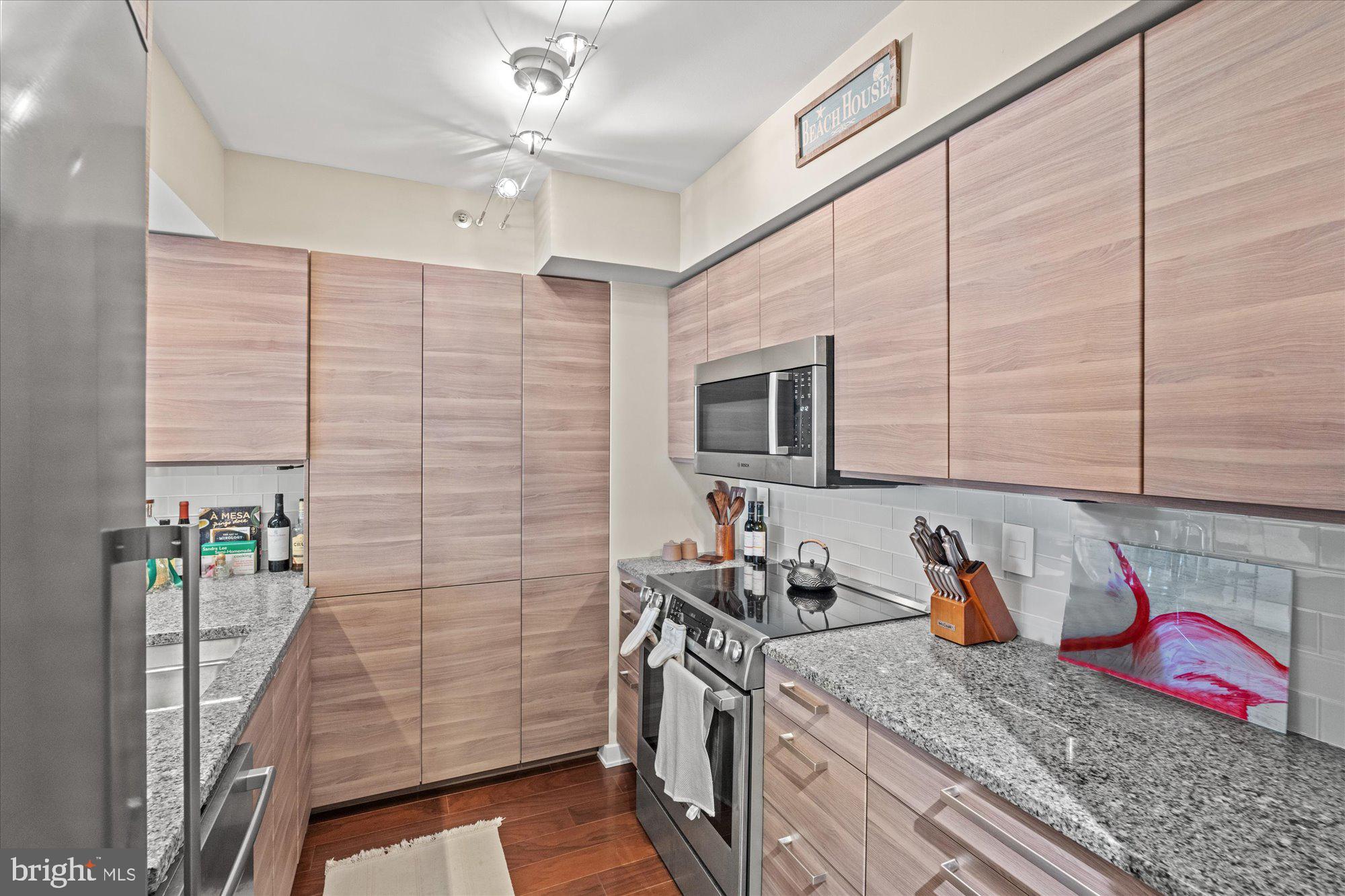 1200 Braddock Pl #308