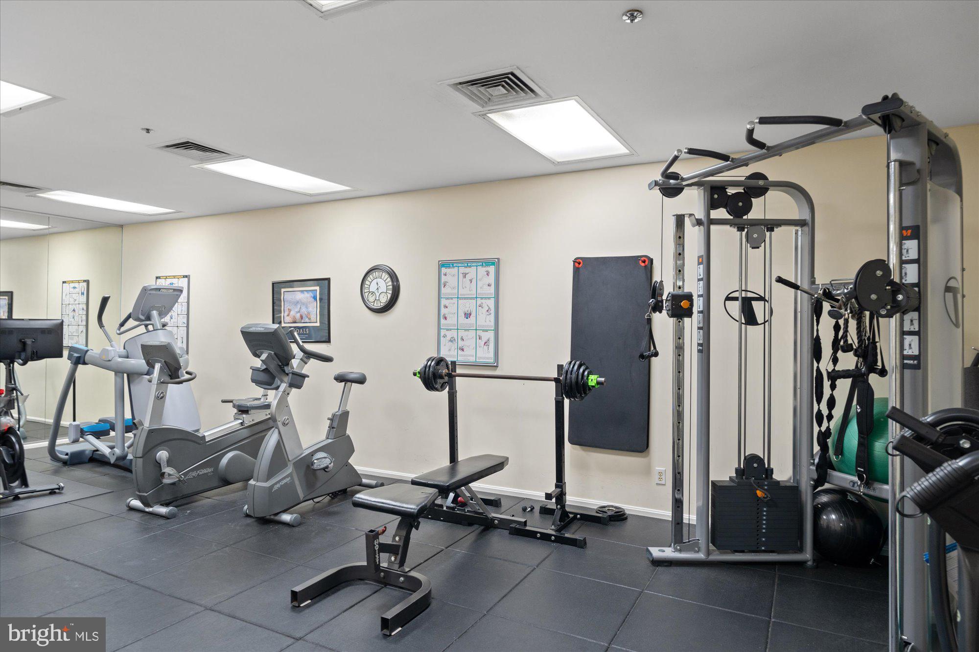 1200 Braddock Pl #308