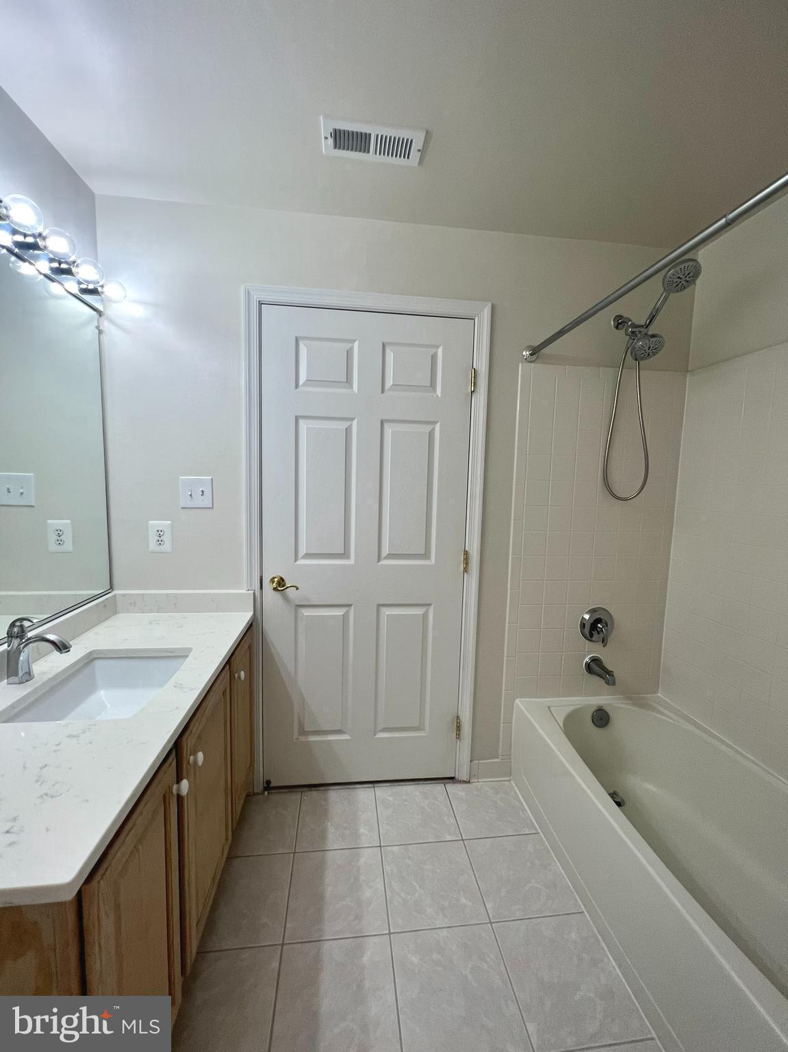 621 N SAINT ASAPH ST #302