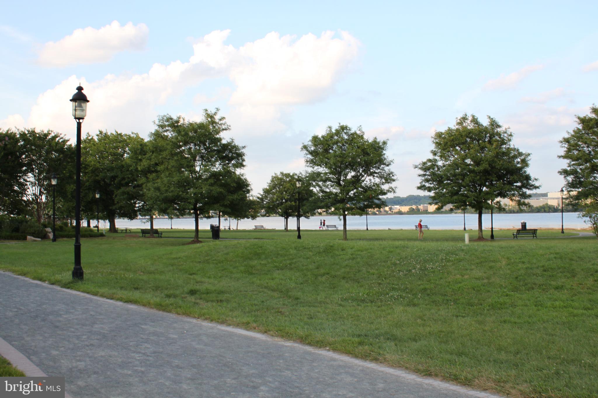 621 N SAINT ASAPH ST #302