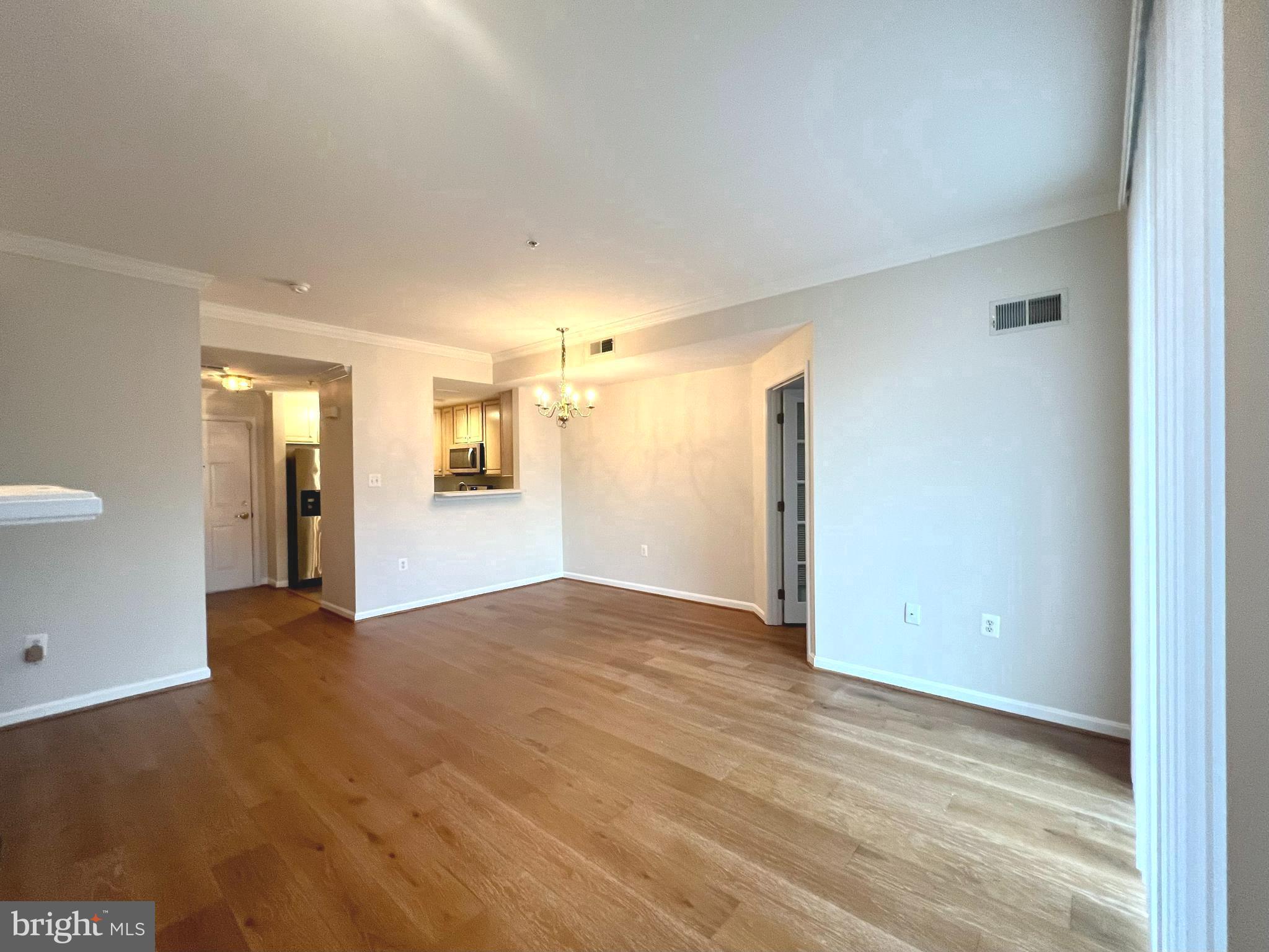 621 N SAINT ASAPH ST #302