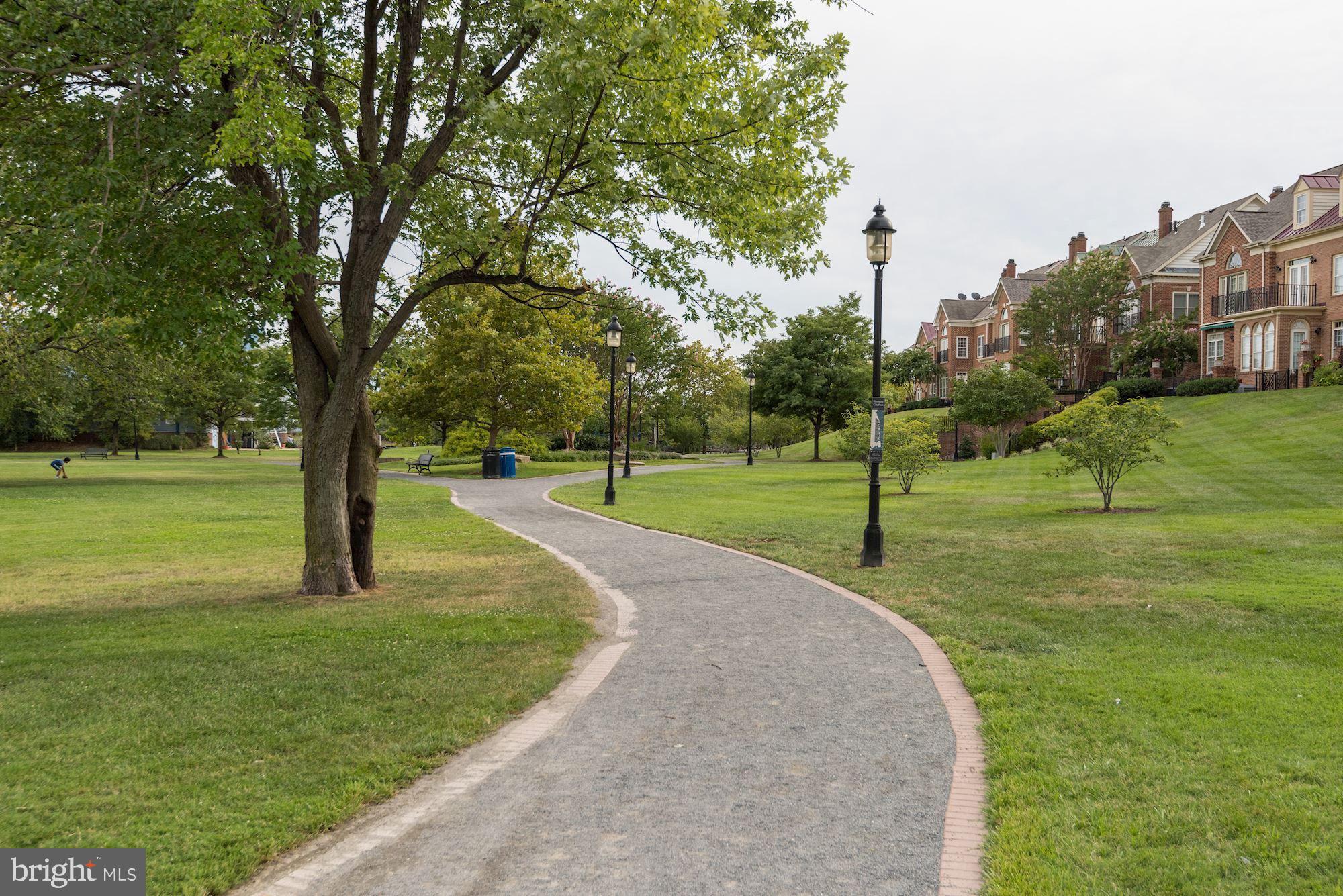 525 N FAYETTE STREET 413