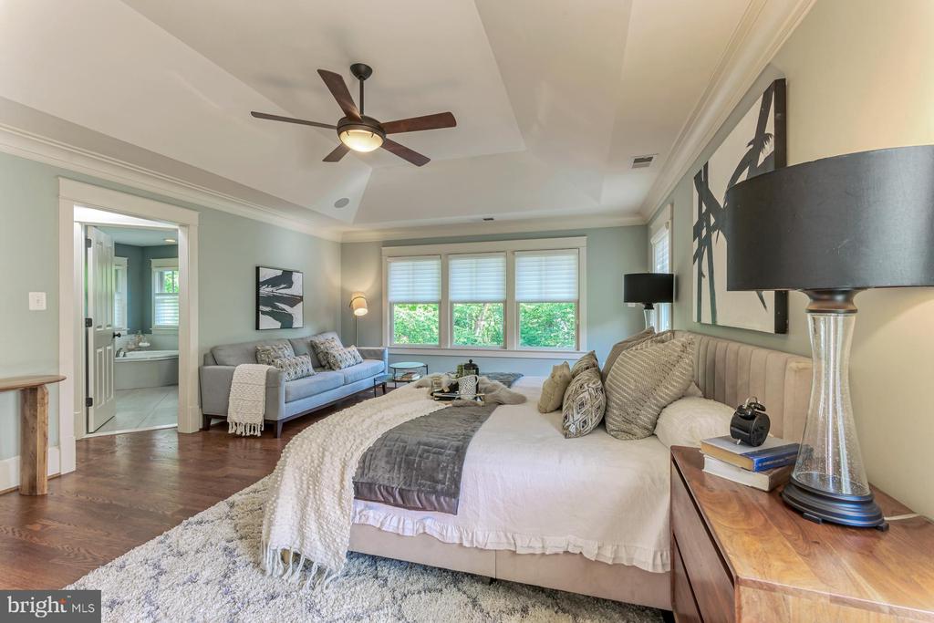 24 Glendale Ave W