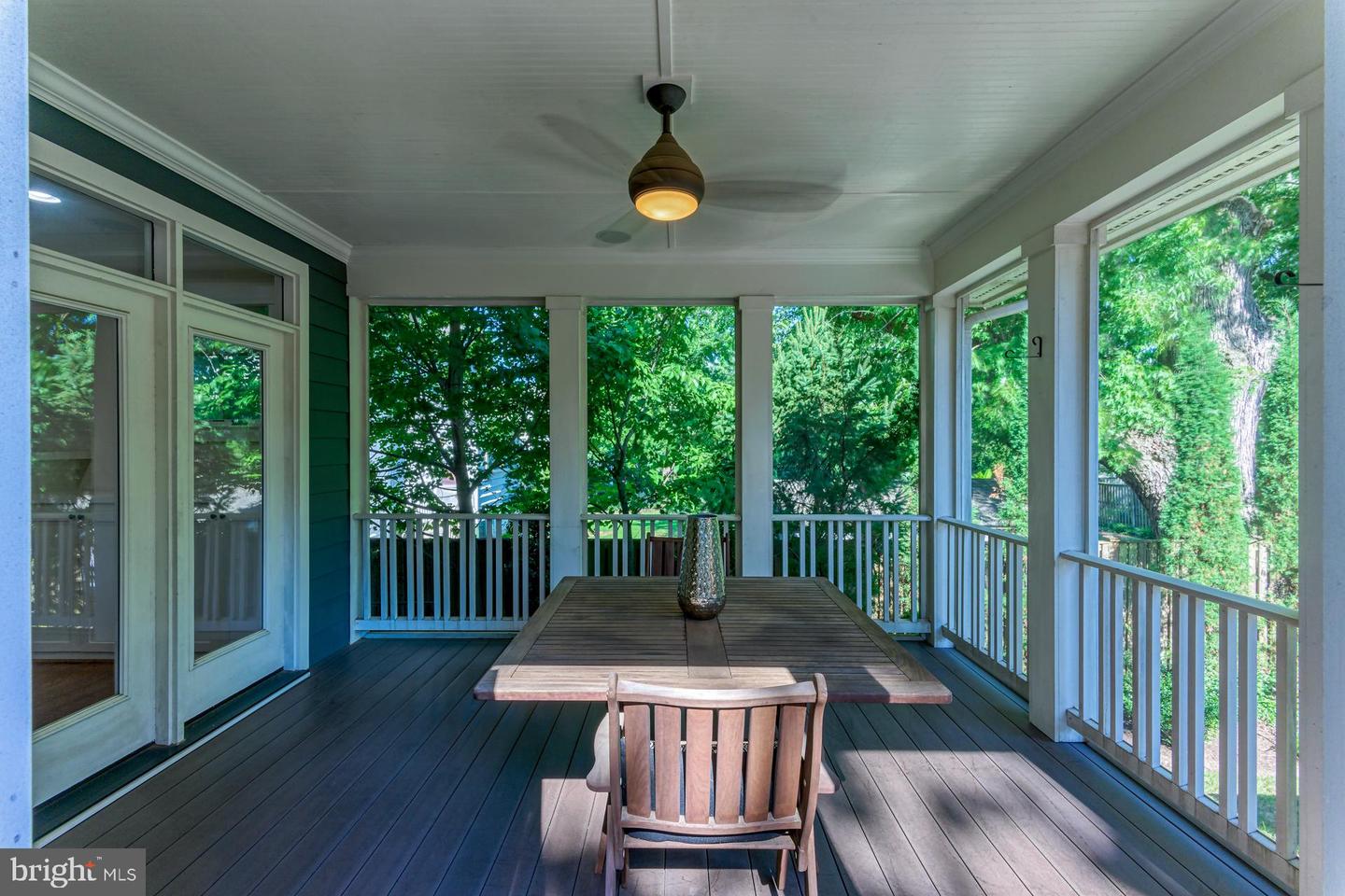 24 Glendale Ave W