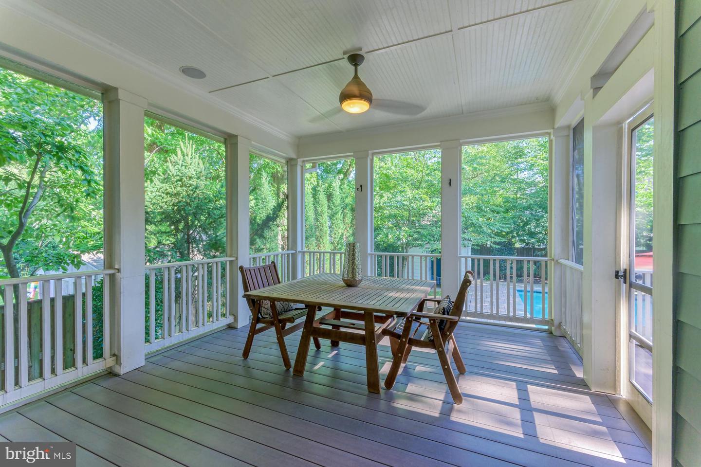 24 Glendale Ave W