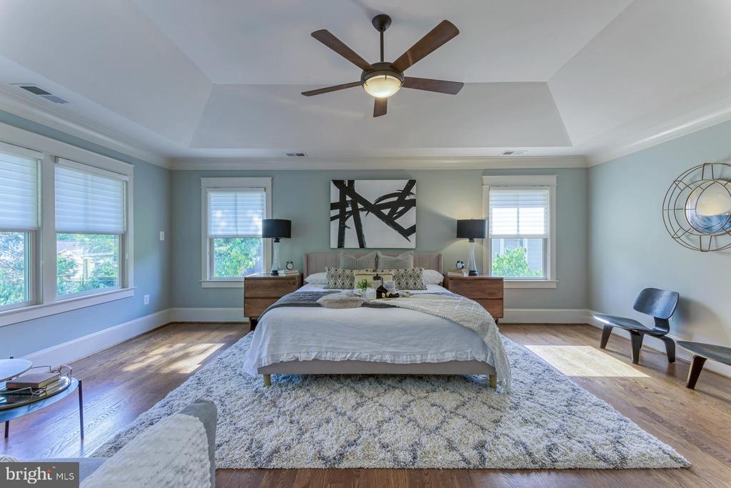 24 Glendale Ave W