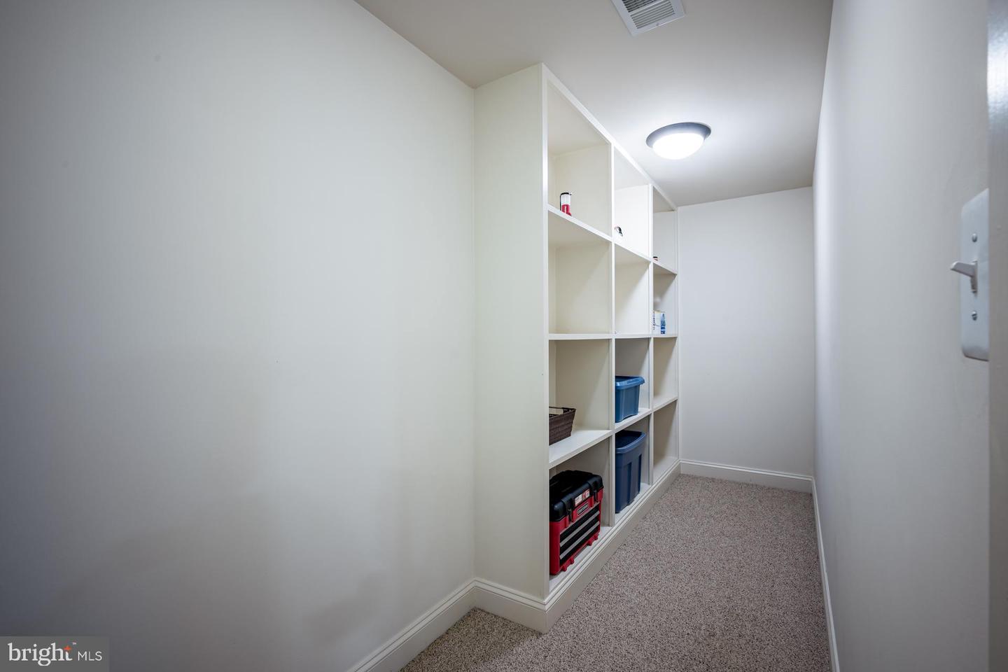 24 Glendale Ave W