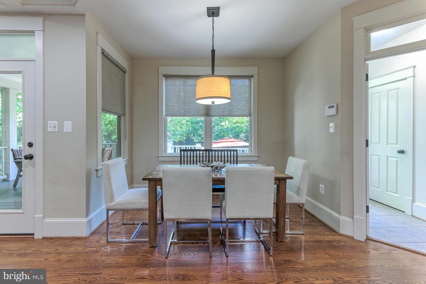 24 Glendale Ave W