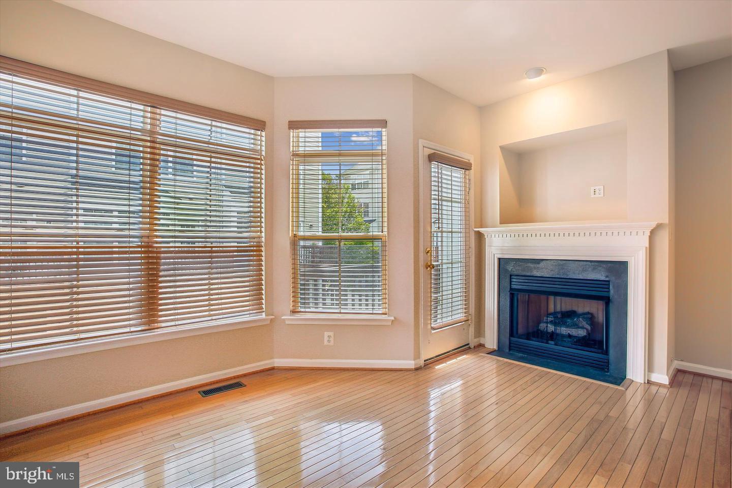 220 CAMERON STATION BLVD