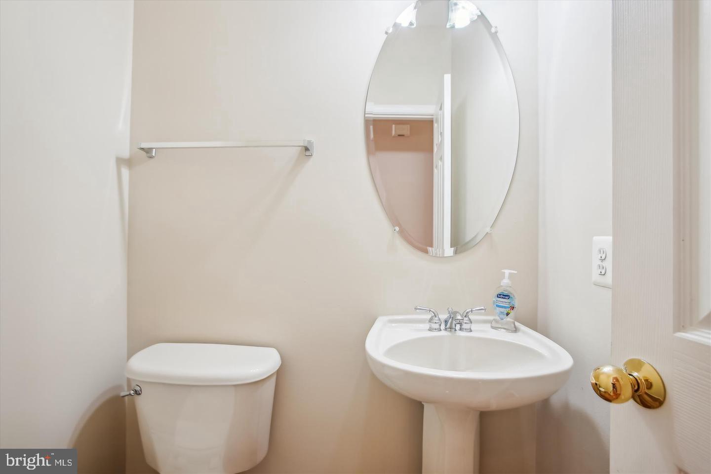 220 CAMERON STATION BLVD