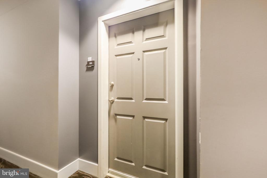 525 N FAYETTE STREET 306