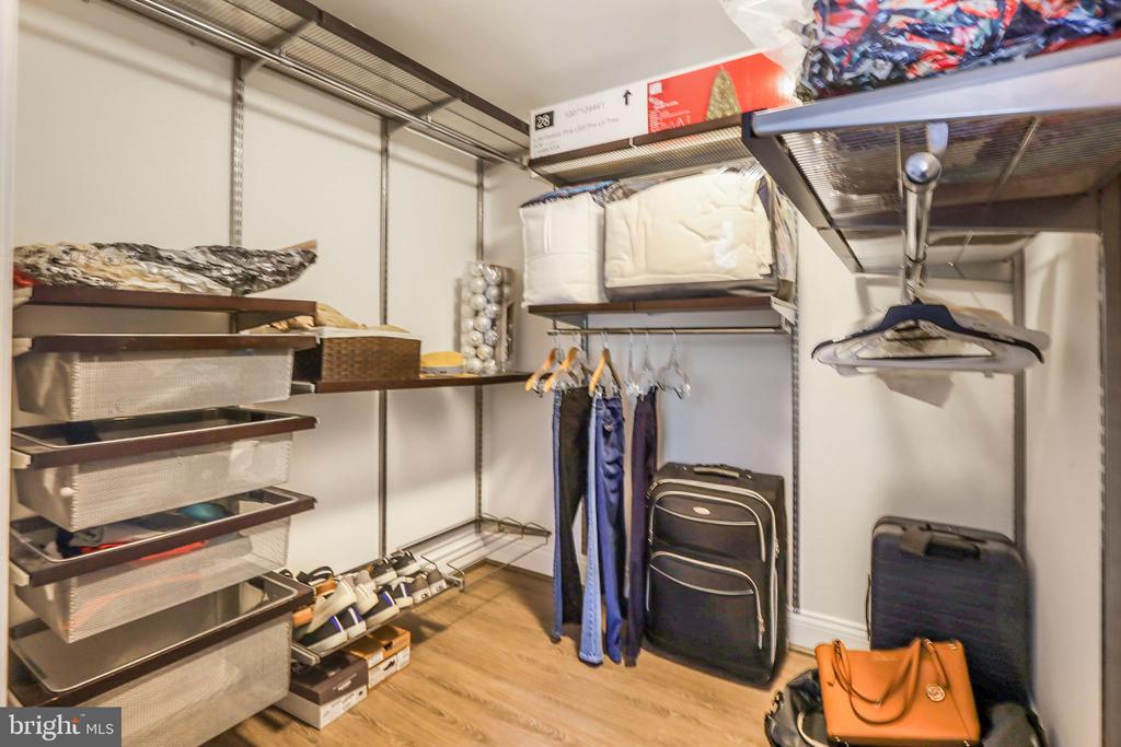 525 N FAYETTE STREET 306