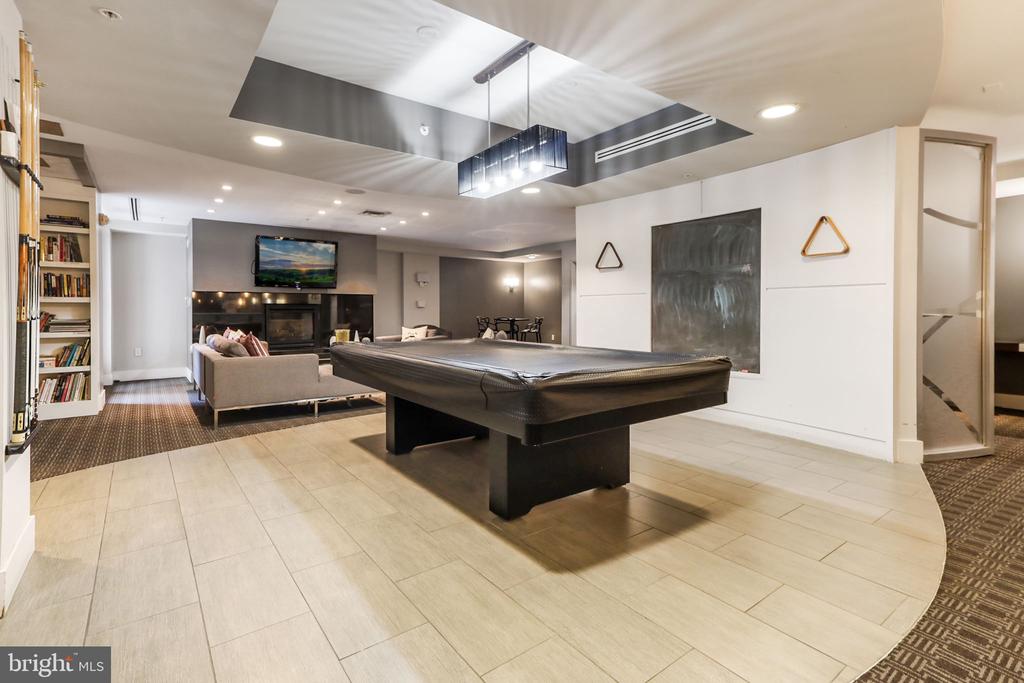 525 N FAYETTE STREET 306
