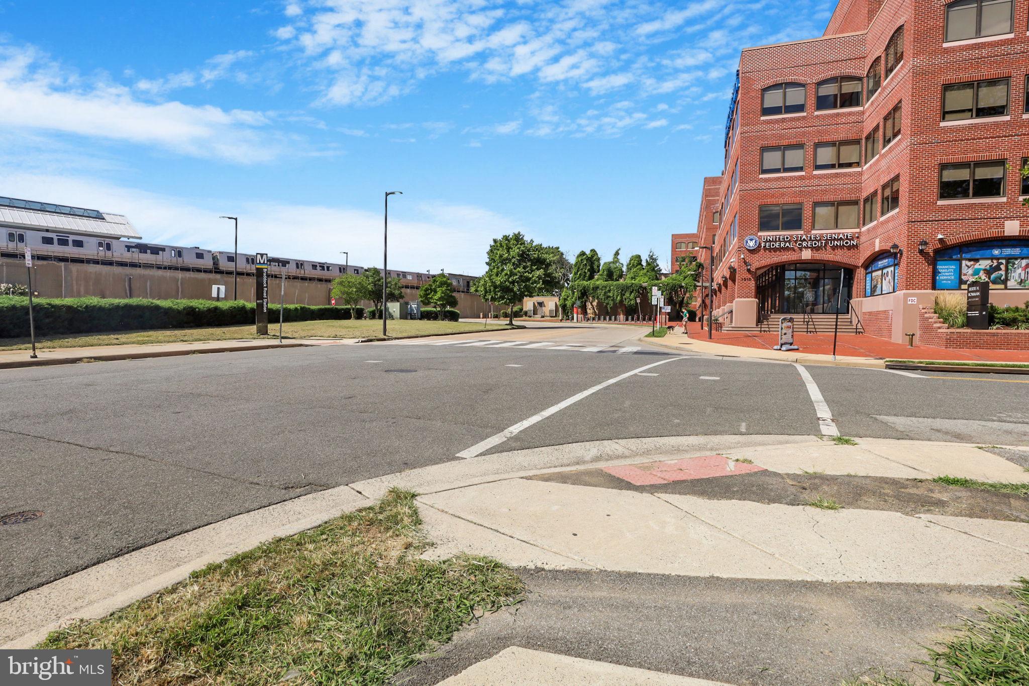 525 N FAYETTE STREET 306