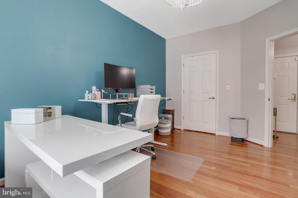 4551 STRUTFIELD LANE 4223