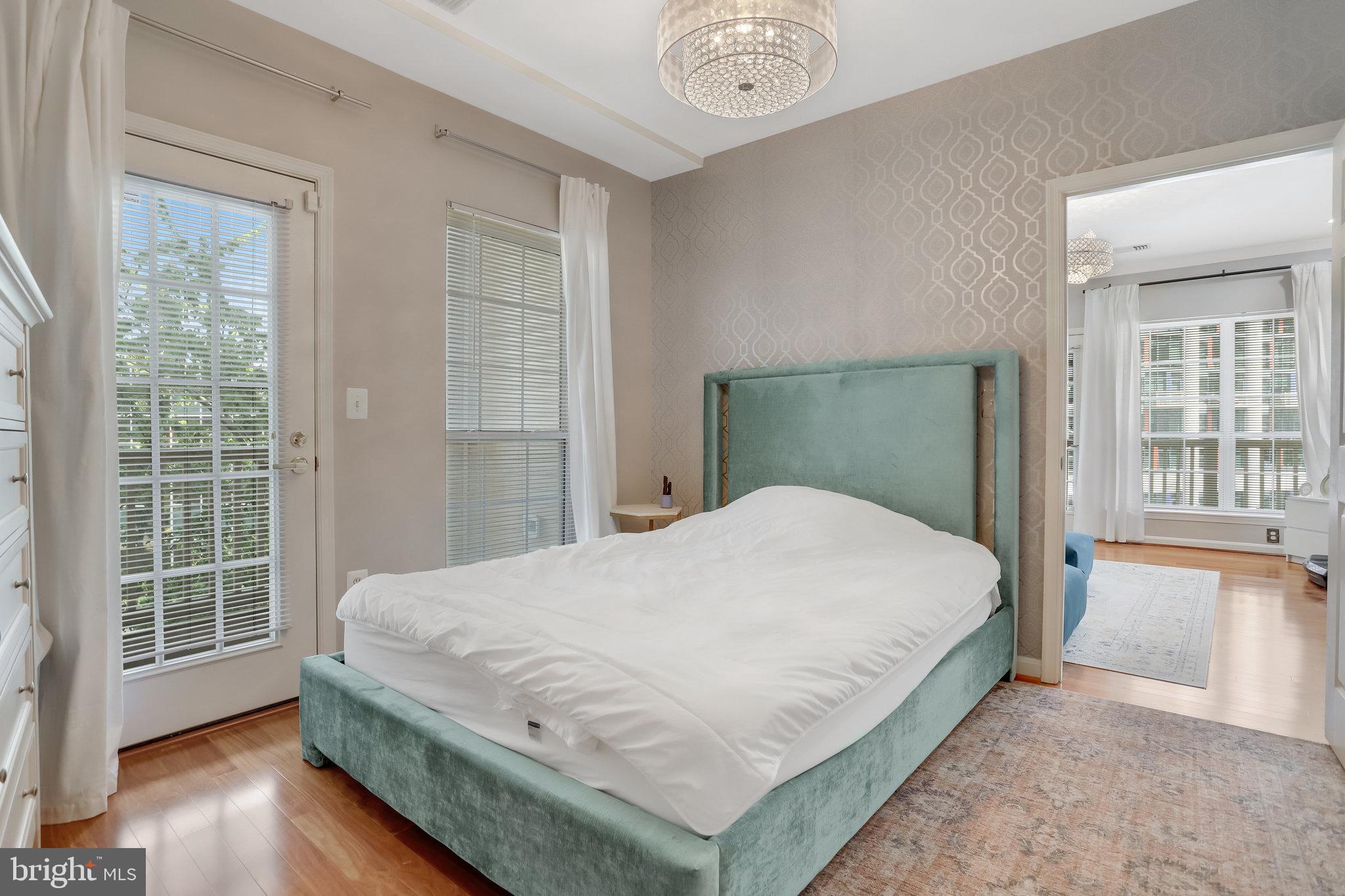 4551 STRUTFIELD LANE 4223