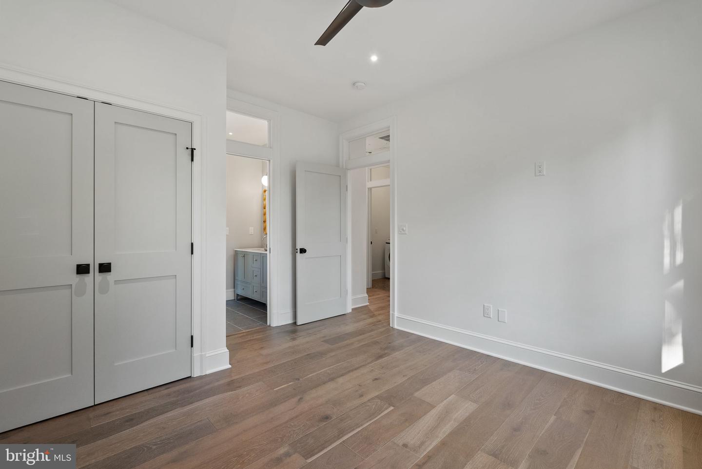 11 W Maple St