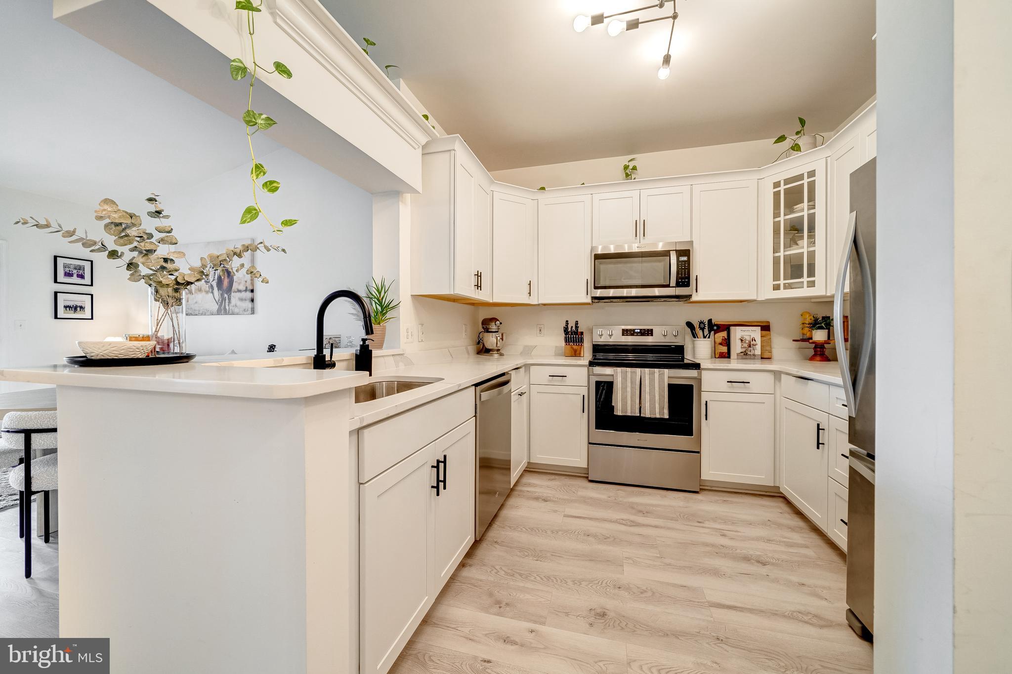 4550 STRUTFIELD LN #2422